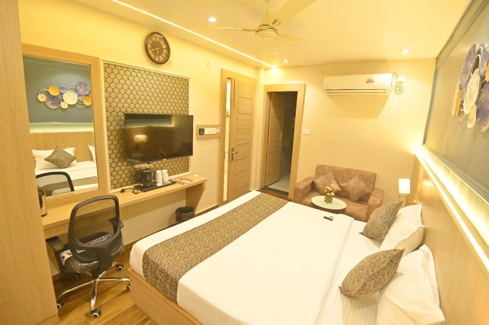 Hotel Jk Palace Allāhābād Junction Dış mekan fotoğraf