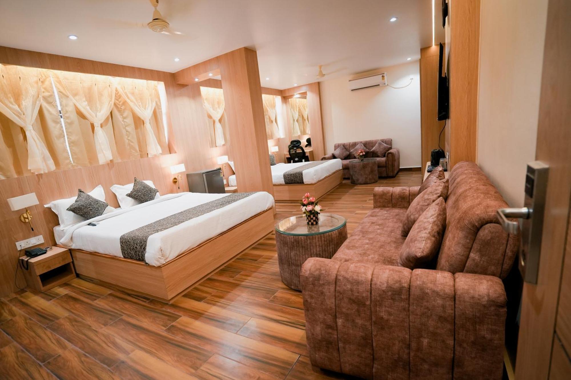 Hotel Jk Palace Allāhābād Junction Dış mekan fotoğraf