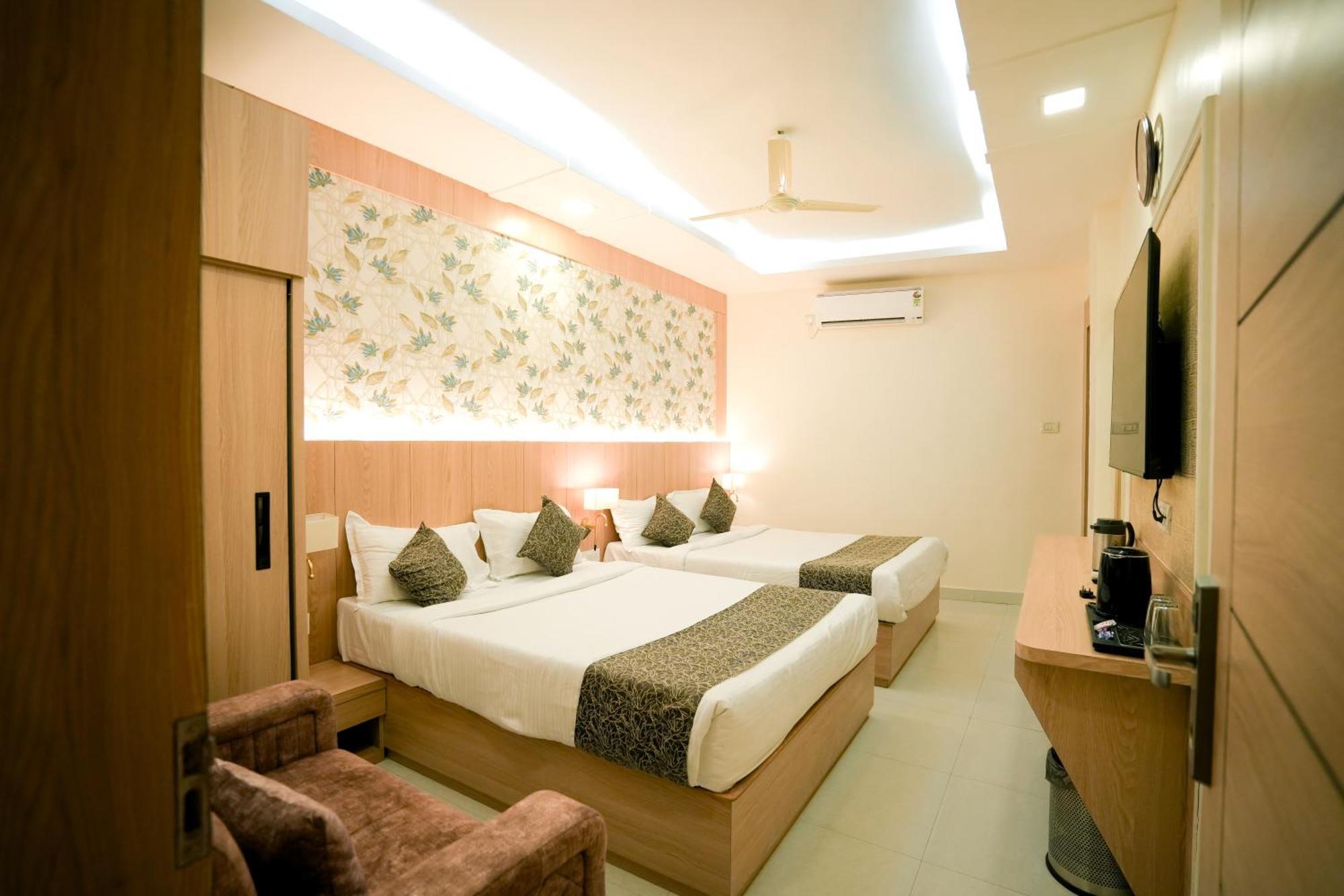 Hotel Jk Palace Allāhābād Junction Dış mekan fotoğraf