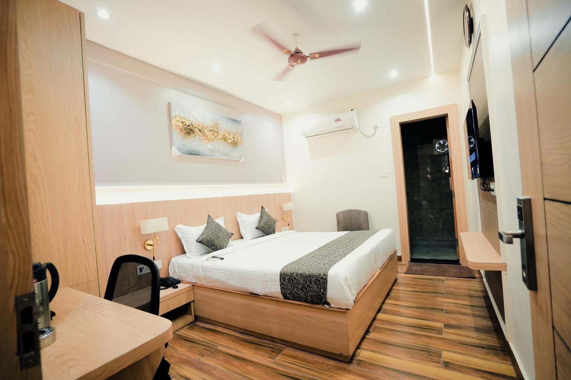 Hotel Jk Palace Allāhābād Junction Dış mekan fotoğraf
